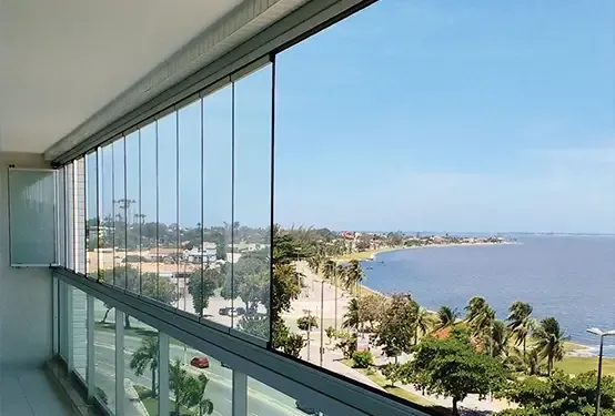 Envidraçamento de Sacadas