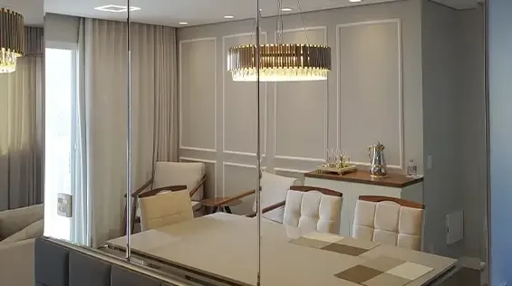 Instalação de Espelhos e Painéis